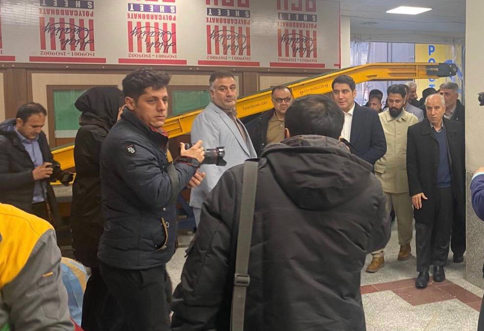 در بهسازی فضاهای پستی استان همکاری می‌کنیم