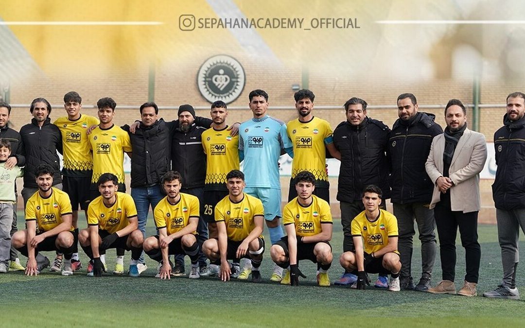 سپاهان موفق به شکست تراکتور شد