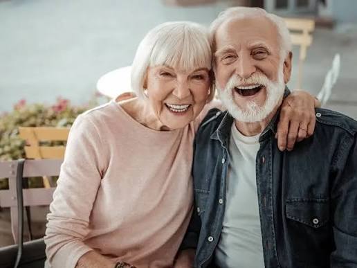 چه کسانی به صورت ژنتیکی ممکن است به ۱۰۰ سال برسند؟